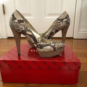 Guess Gwadrienale leather shoes size 7.5M